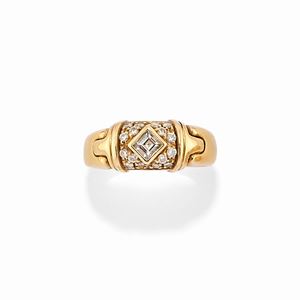 Bulgari - Anello in oro giallo 18k e diamanti