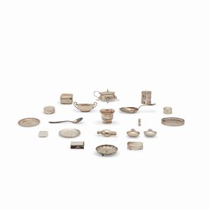  - Twenty silver objects, Italy, 20th century