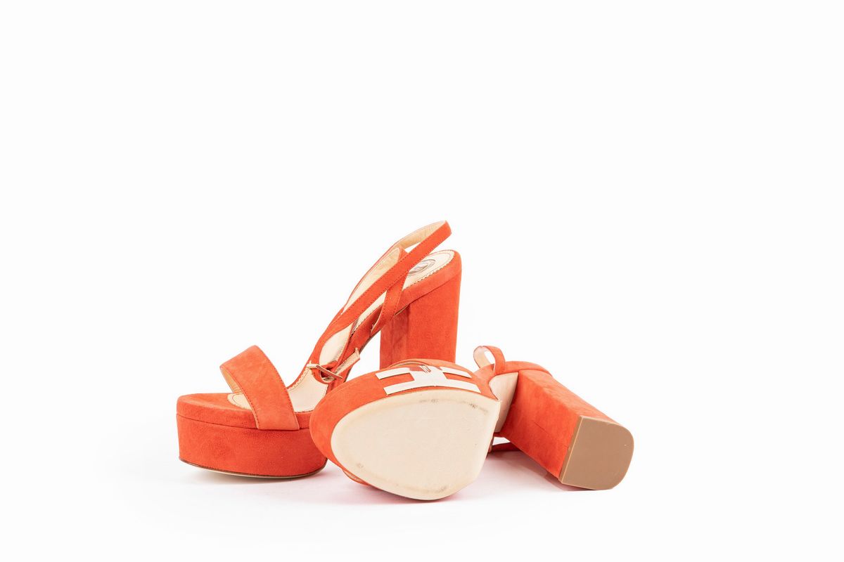 Elisabetta Franchi - Sandalo con plateau in camoscio arancio