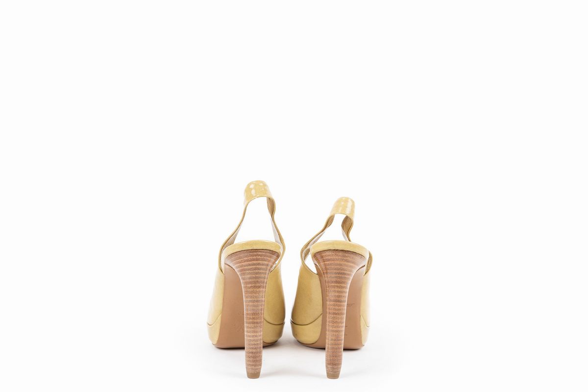 Louis Vuitton - Scarpe décolleté in pelle color senape