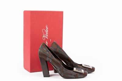 Scarpe in tessuto bicolore con fibbia in metallo