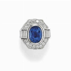  - Anello in oro 18k, zaffiro e diamanti