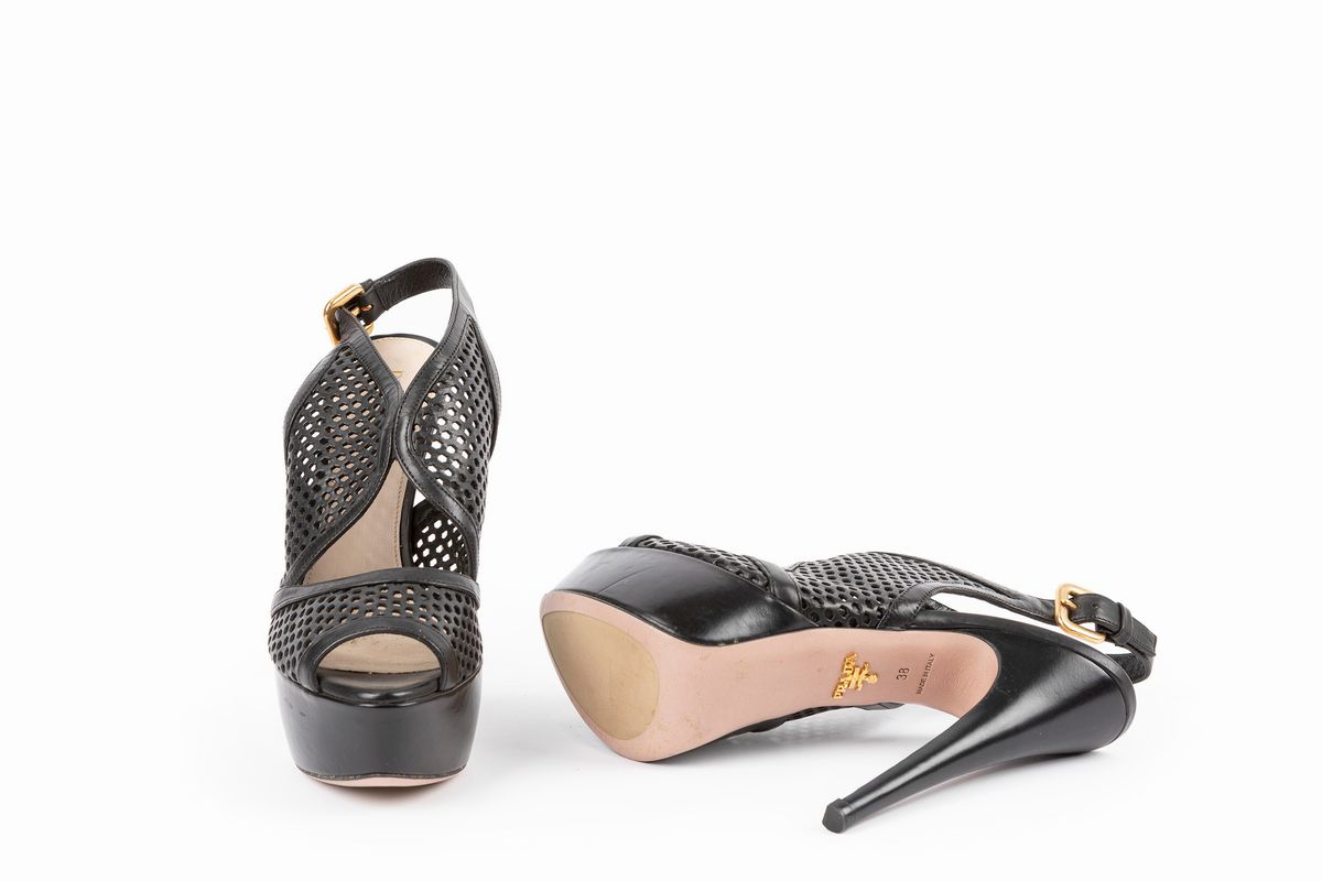 Prada - Sandalo con plateau, pelle traforata nera, tacco cm 15, misura 38