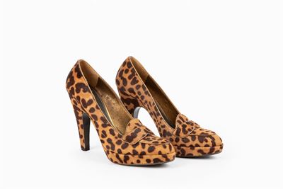 Scarpe in cavallino maculato con profili dorati, tacco 12 cm, misura 39,5