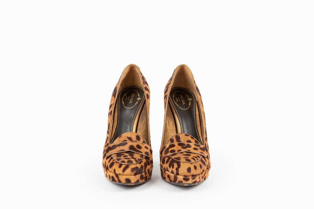 Prada - Scarpe in cavallino maculato con profili dorati, tacco 12 cm, misura 39,5