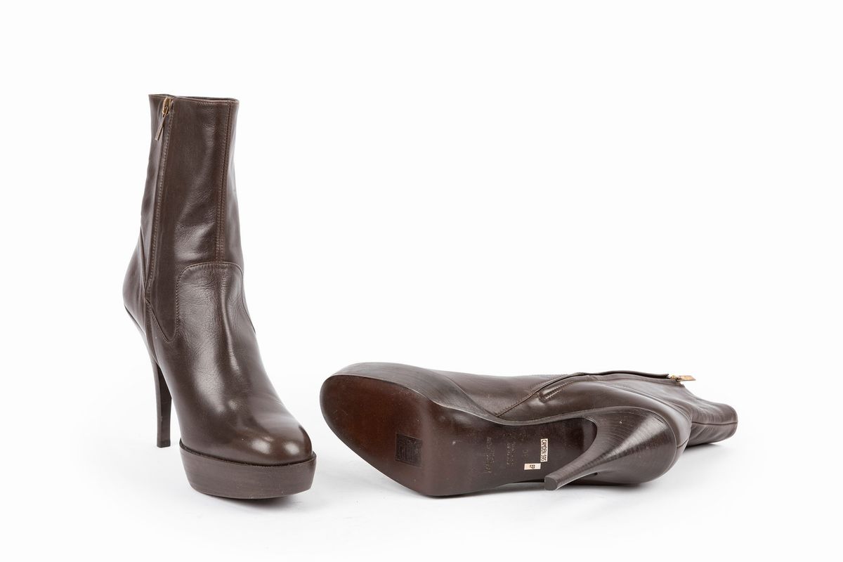 Yves Saint Laurent - Stivaletto alla caviglia in pelle marrone, misura 38, tacco 12 cm