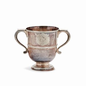 A silver cup, London 18th Century