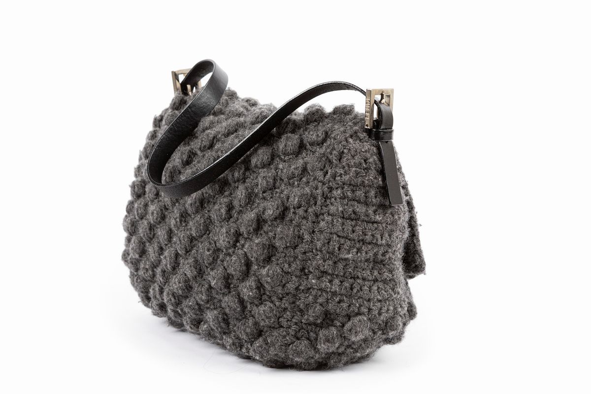 Fendi - Borsa in lana grigia con tracolla in pelle nera