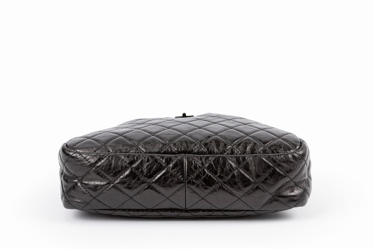 Chanel - Borsa in pelle matelassé nera, con tracolla e tasca frontale, 2009