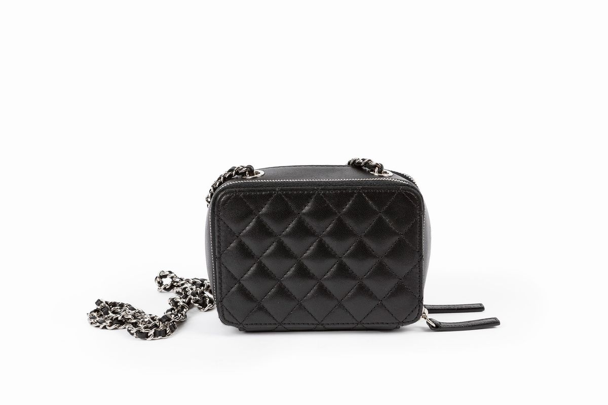 Chanel - Mini borsa in pelle matelassé nera, 2015