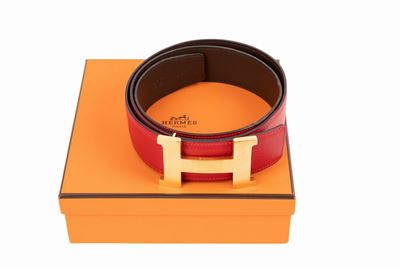 Cintura in pelle Epsom rossa con fibbia in metallo dorato, 2012