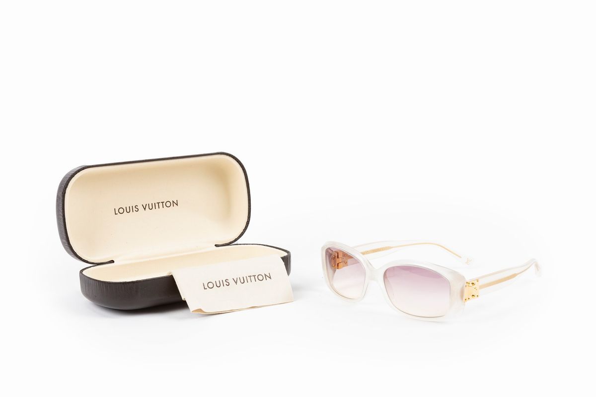 Sold at Auction: LOUIS VUITTON Acetate White Sunglasses