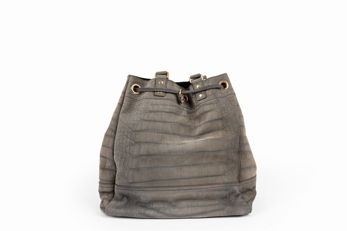Yves Saint Laurent - Borsa grande in pelle di camoscio grigio antracite con manici e chiusura a c...