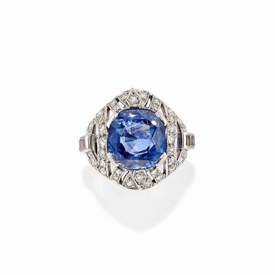 Anello in Platino, Zaffiro e Diamanti, 1930 Circa