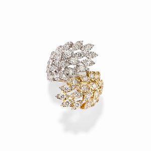  - Anello in oro bicolore 18k e diamanti