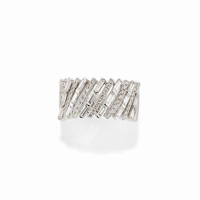 Anello in Oro Bianco 18k e Diamanti