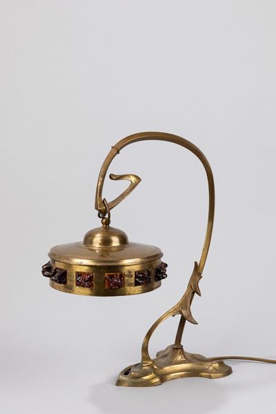 Lampada da tavolo in bronzo con paralume in vetro