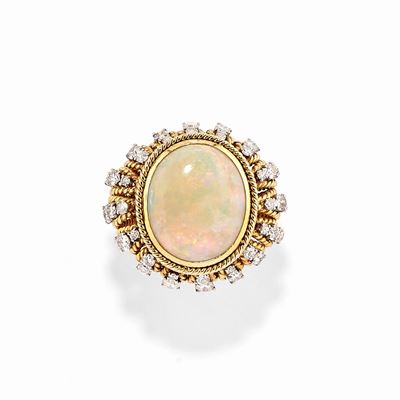 Anello in Oro Giallo 18k, Opale e Diamanti