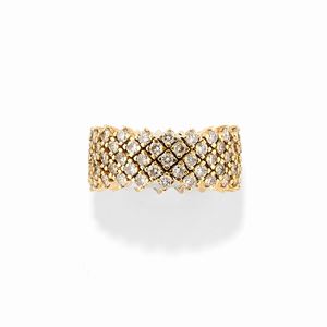  - Anello in oro giallo 18k e diamanti