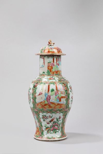 Vaso con coperchio in porcellana Canton, Cina, fine XIX secolo