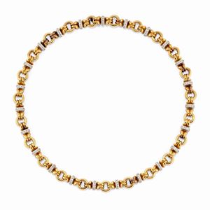 A 18k two-color gold and diamond necklace