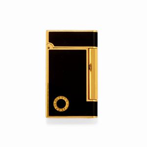 A 18k yellow gold and laquer lighter, Bulgari, with box