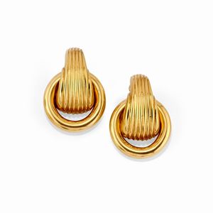A 18k yellow gold earrings, Weingrill