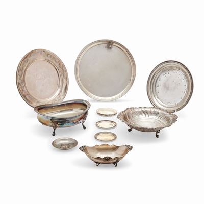 Set di quattordici oggetti in argento, Italia, XX secolo