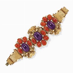 Bracciale in oro bassa caratura, corallo, perle coltivate e ametiste