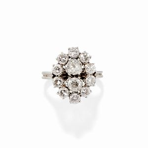  - Anello in oro bianco 18k e diamanti