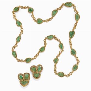 A 18K yellow gold and emerald demi parure