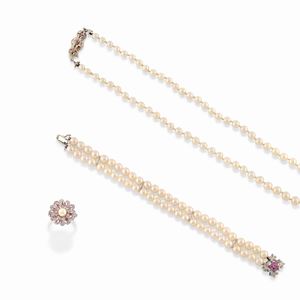 A 18k white gold, cultured pearl and ruby lot of jewels