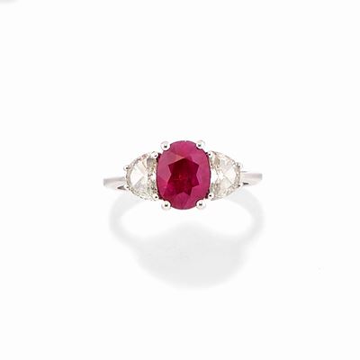 Anello in Oro Bianco 18k, Rubino e Diamanti