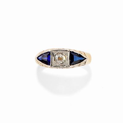 Anello in Oro Giallo 18k, Platino, Diamanti e Zaffiri Sintetici, 1920 Circa