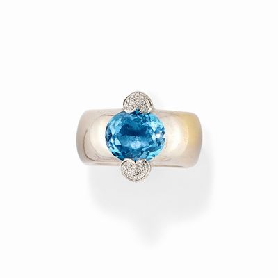 Anello in Oro Bianco 18k, Diamanti e Topazio