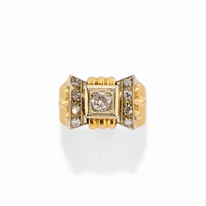  - Anello bicolore 18k e diamanti, 1940 circa