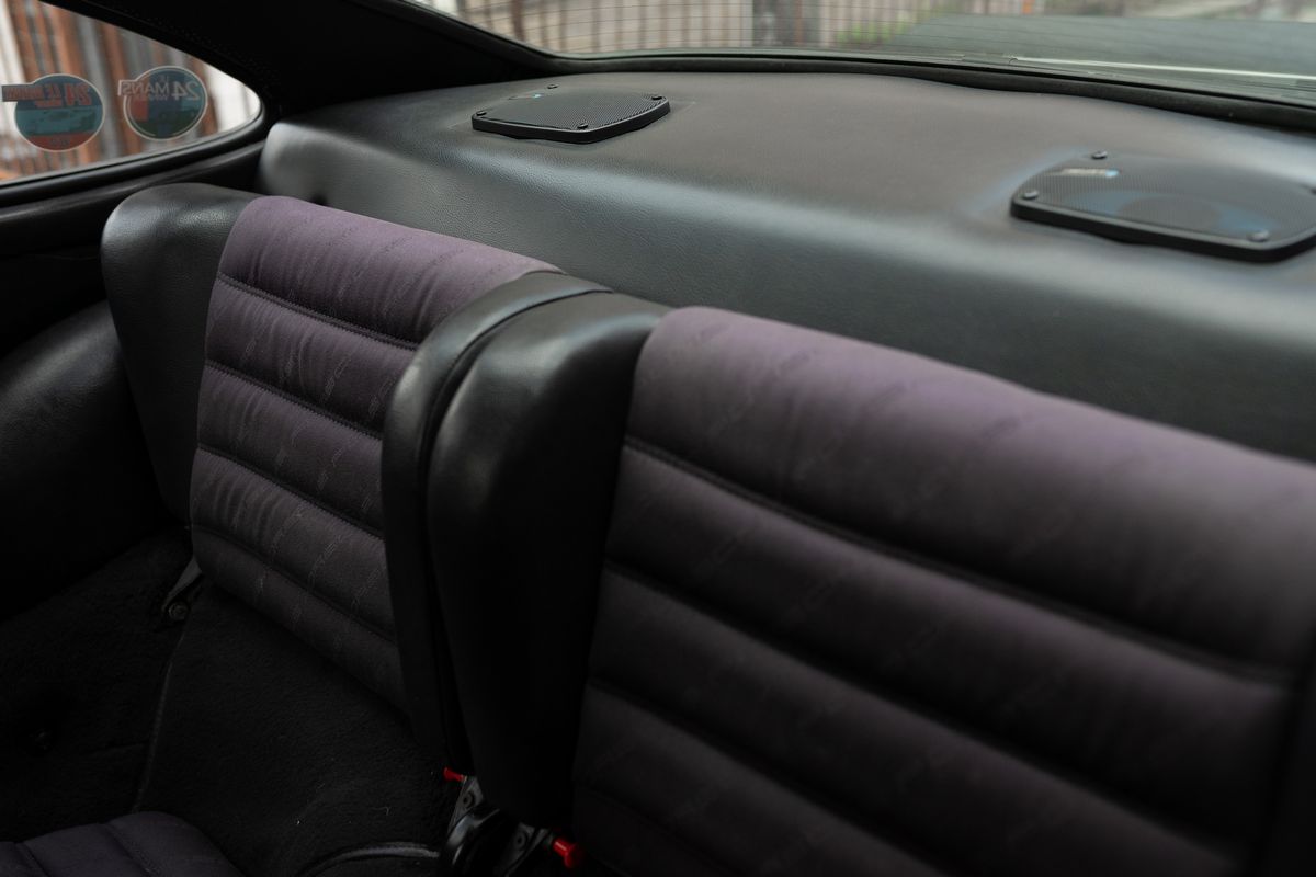 Porsche - 911 Carrera 3.2