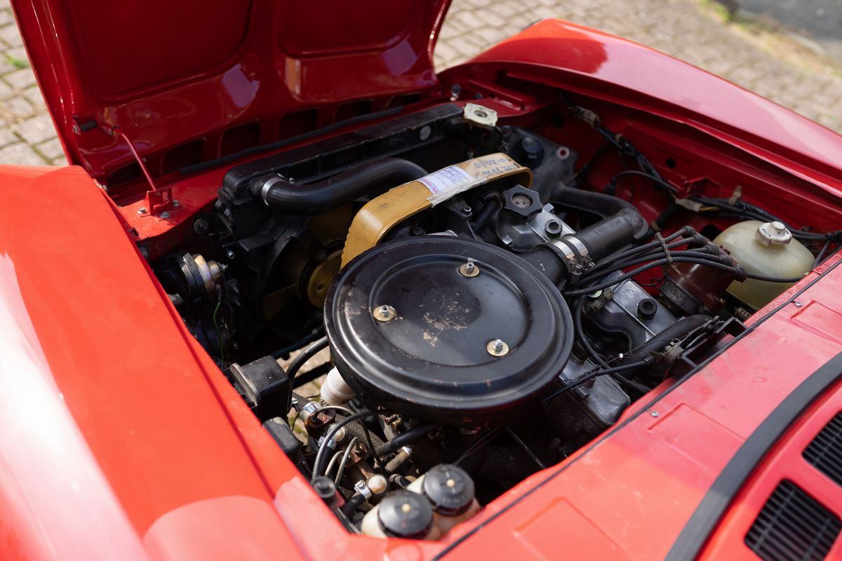 Fiat - 124 Sport Spider (pininfarina)