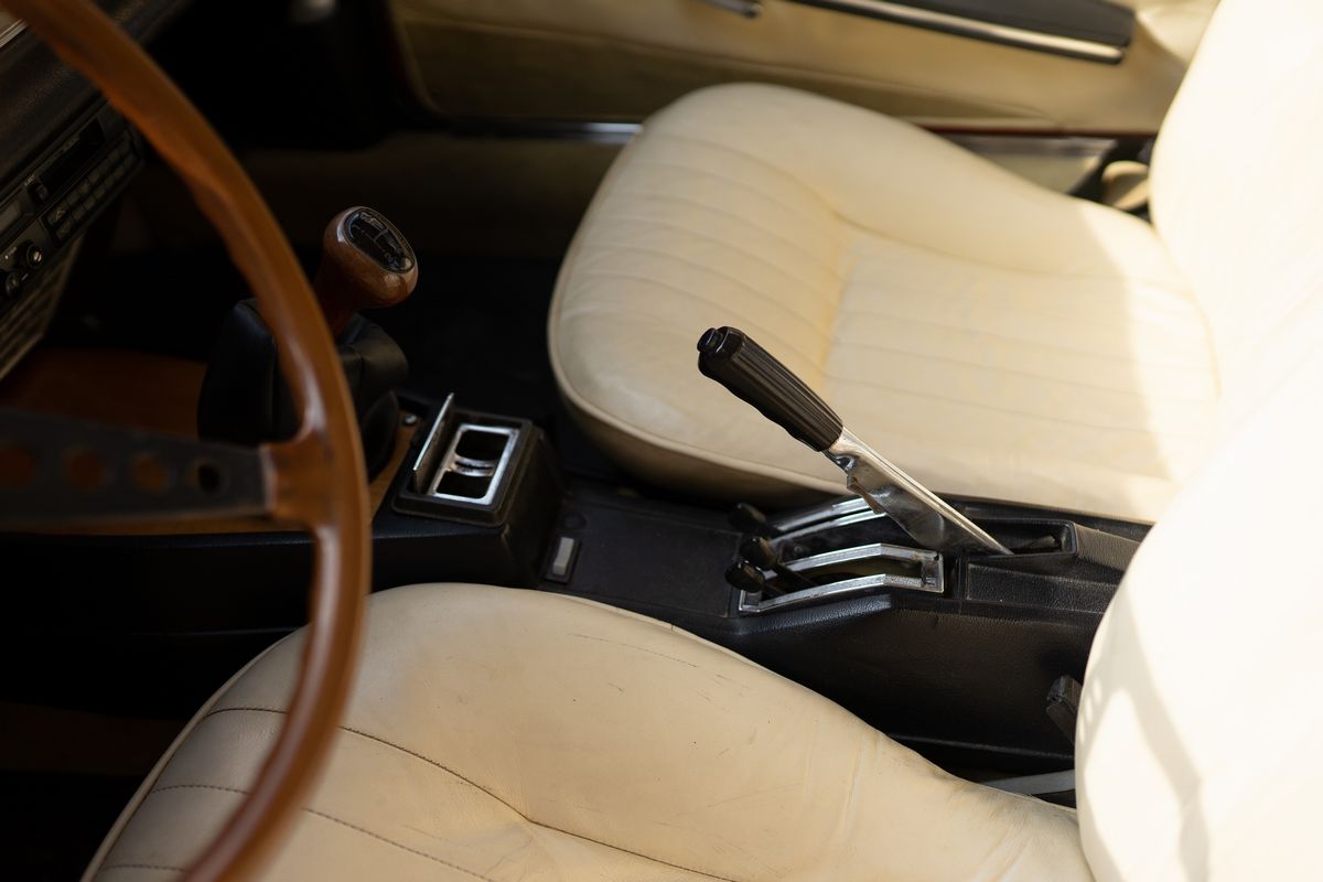 Fiat - 124 Sport Spider (pininfarina)