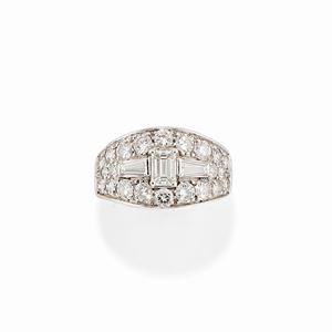  - Anello in oro bianco 18k e diamanti