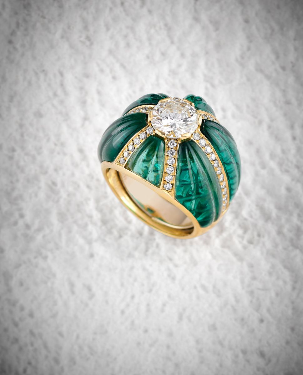 Anello in Oro Giallo 18k, Diamanti e Tormalina Verde