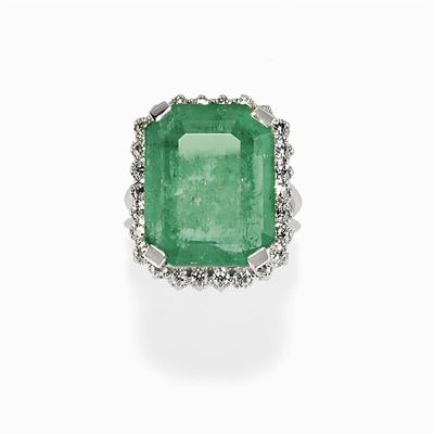 Anello in Oro Bianco 18k, Smeraldo e Diamanti