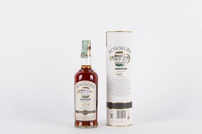 Bowmore Darkest Old Label
