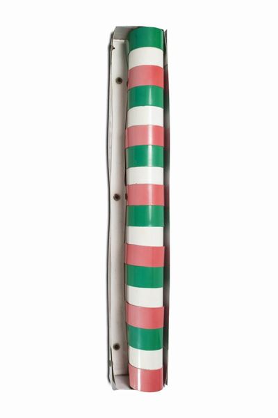 Senza titolo, materiale plastico bianco, rosso e verde