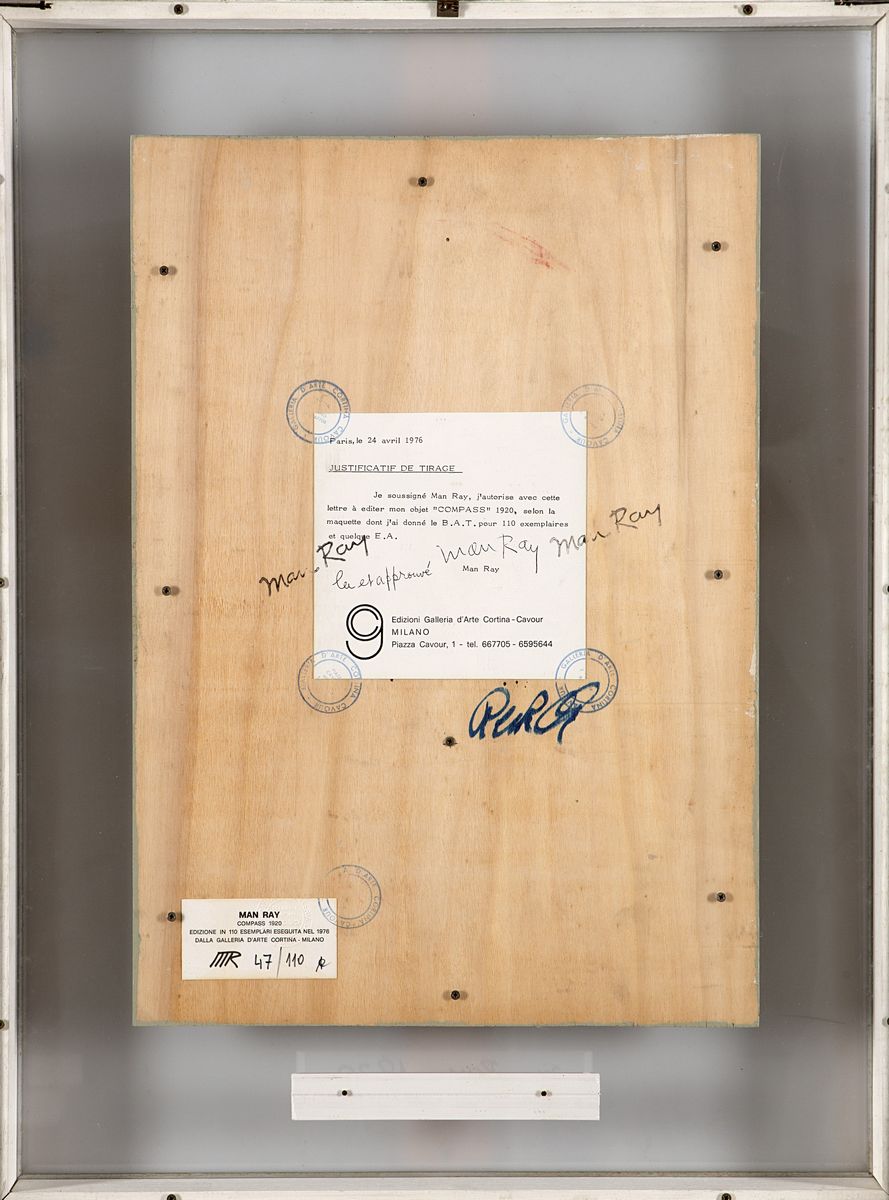 Man Ray - Autore sconosciuto, Compass - Multiplo in legno, es. 47/110
