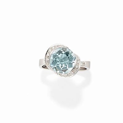 Anello in Oro Bianco 18k, Diamanti e Acquamarina