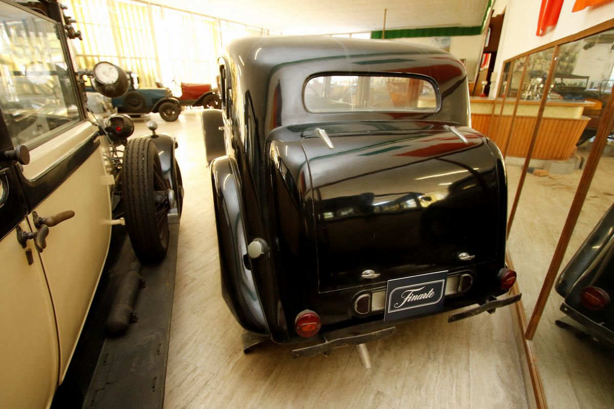 Rolls Royce - Phantom II 4-door Sport Saloon (hooper & Co)