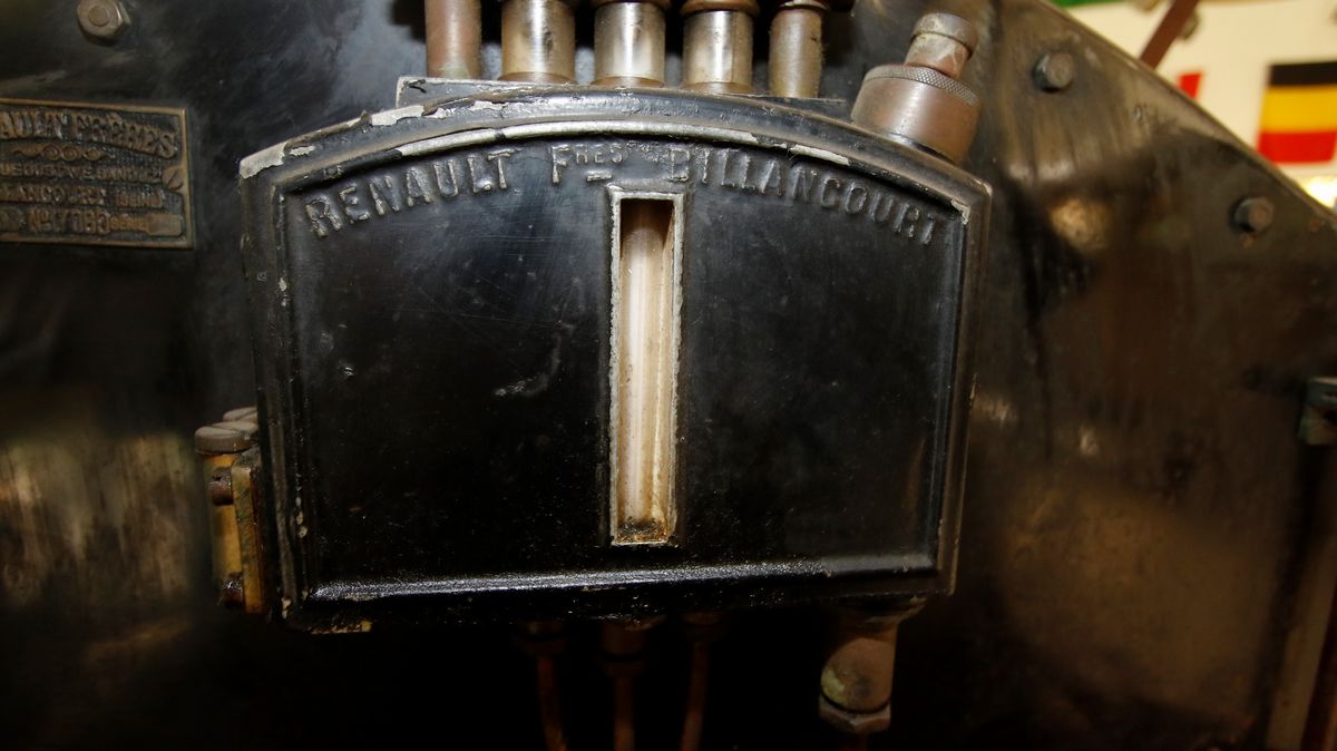 Renault - Type Ax 8 CV Two-seater