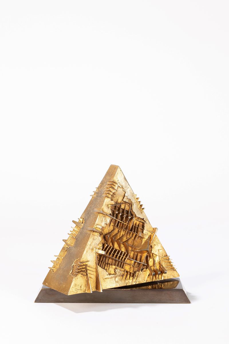 Arnaldo Pomodoro - Forma piramidale 'Premio Marian Skubin', bronzo dorato, es. 2/15