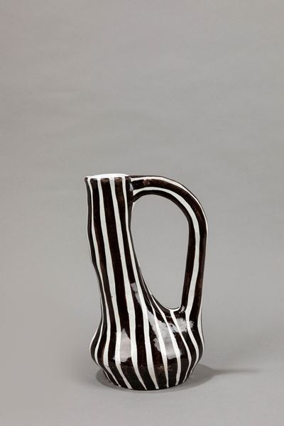Brocca in terracotta smaltata